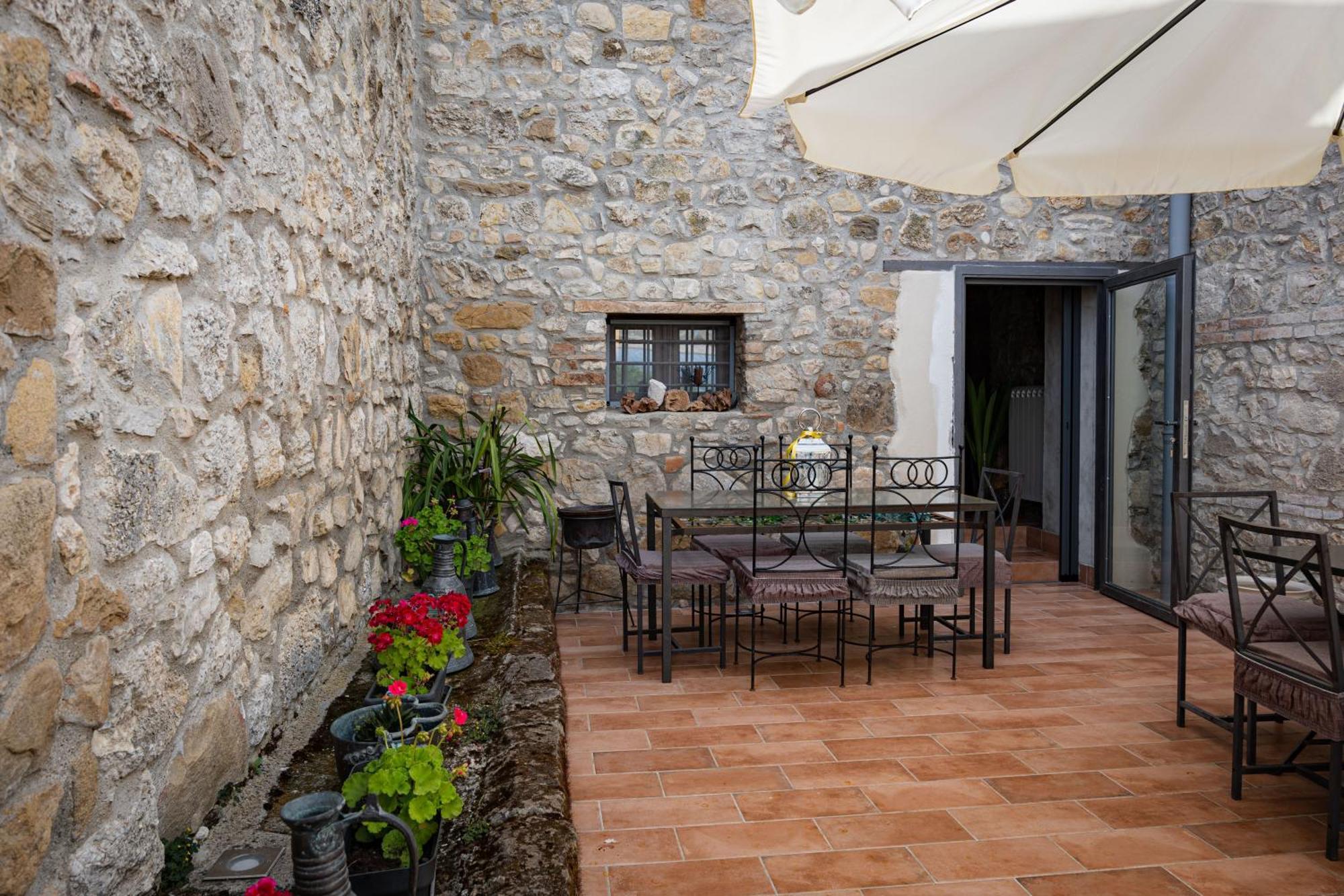 Hostal Country Relais La Torretta Baronale San Giorgio del Sannio Exterior foto