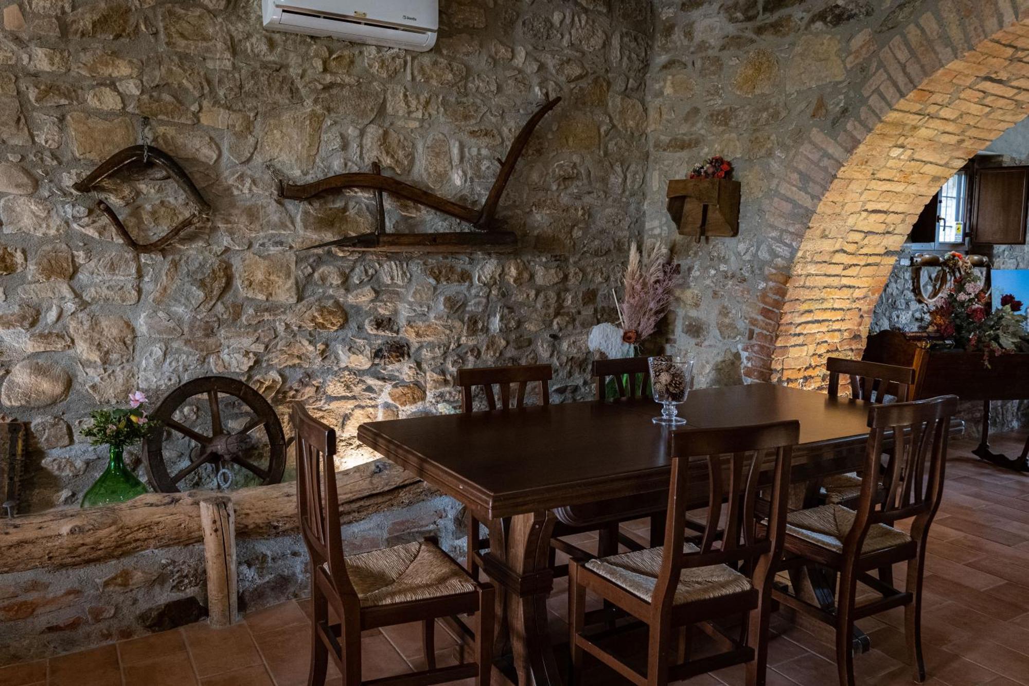Hostal Country Relais La Torretta Baronale San Giorgio del Sannio Exterior foto