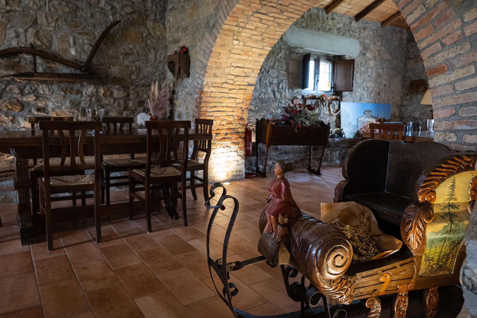 Hostal Country Relais La Torretta Baronale San Giorgio del Sannio Exterior foto