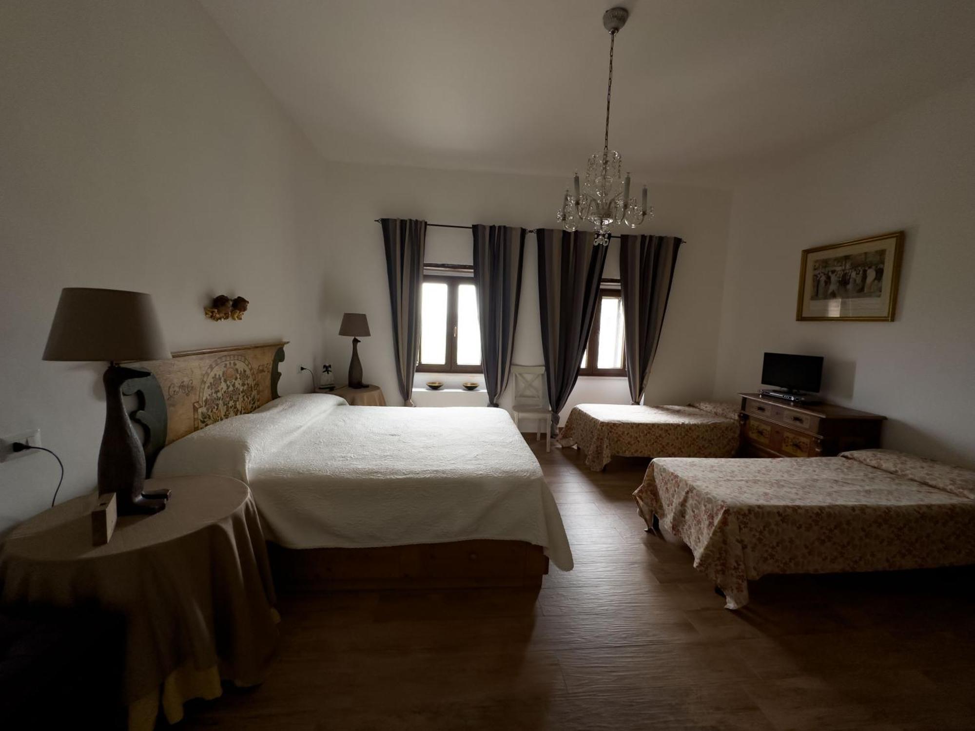 Hostal Country Relais La Torretta Baronale San Giorgio del Sannio Exterior foto